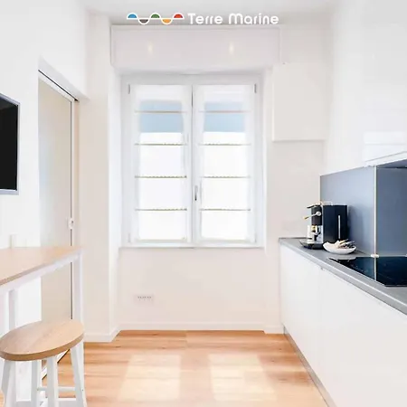 Gf Seaview House, Terre Marine Apartman