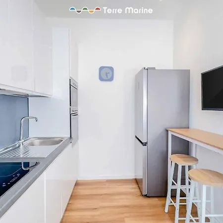 Gf Seaview House, Terre Marine Apartman