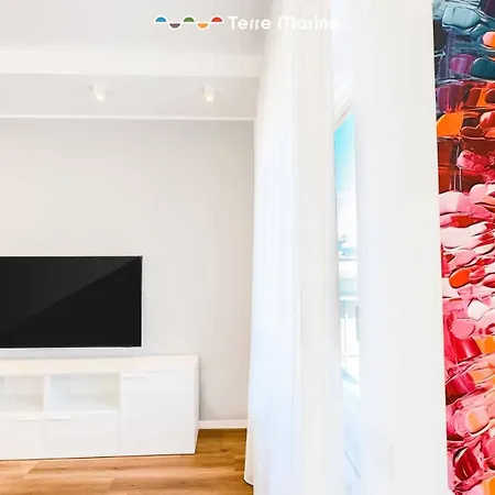 Gf Seaview House, Terre Marine